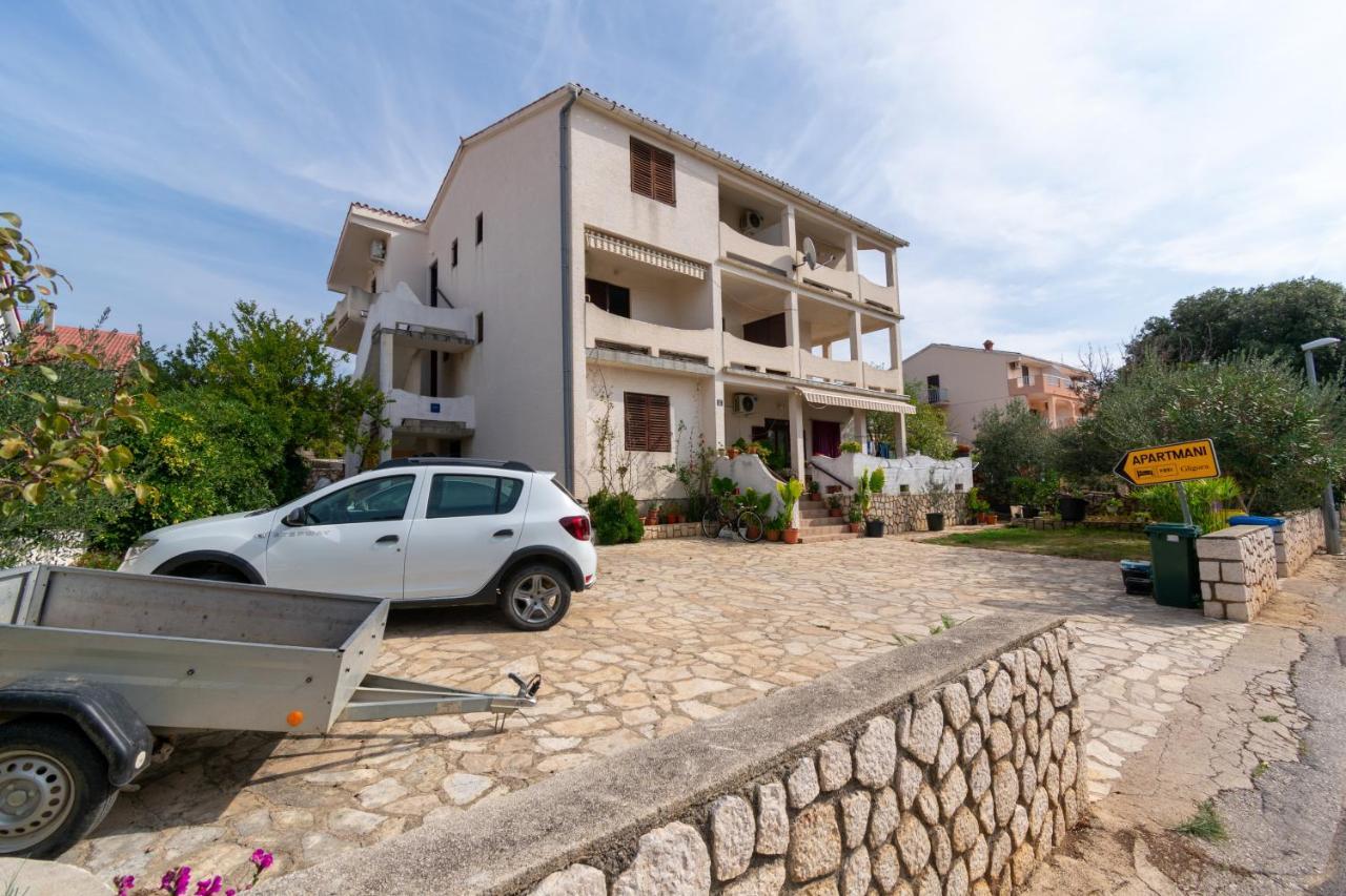 Apartments By The Sea Mandre, Pag - 3084 Kolan Extérieur photo