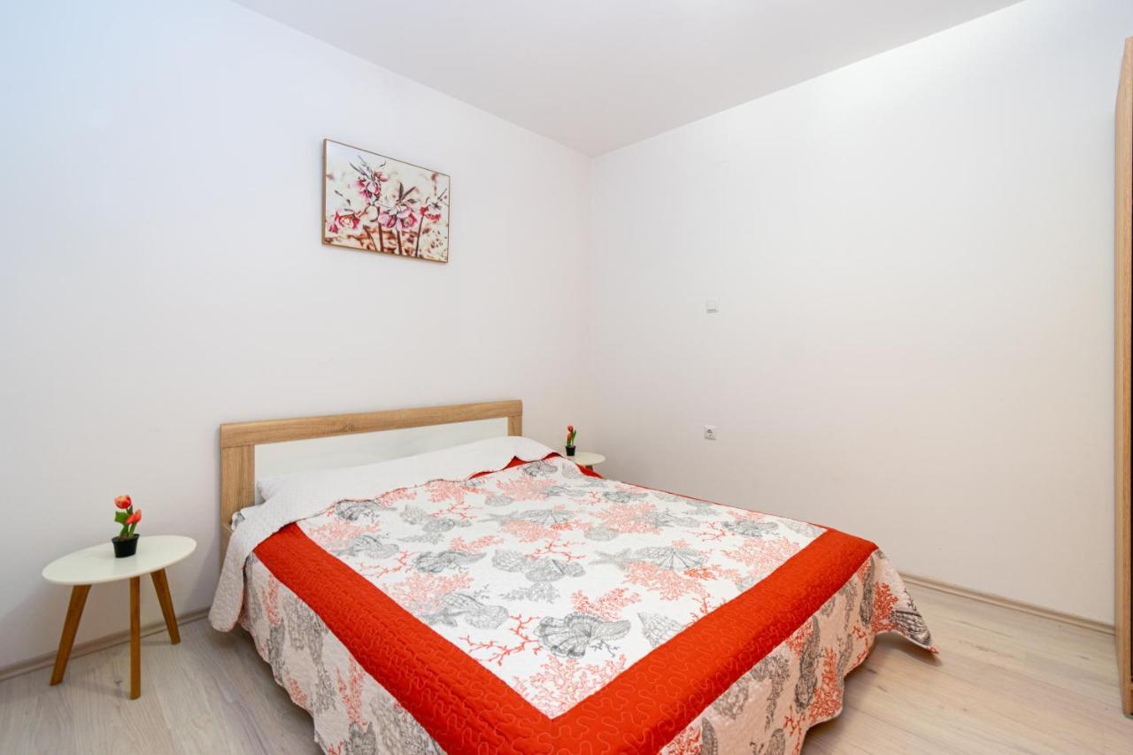 Apartments By The Sea Mandre, Pag - 3084 Kolan Extérieur photo