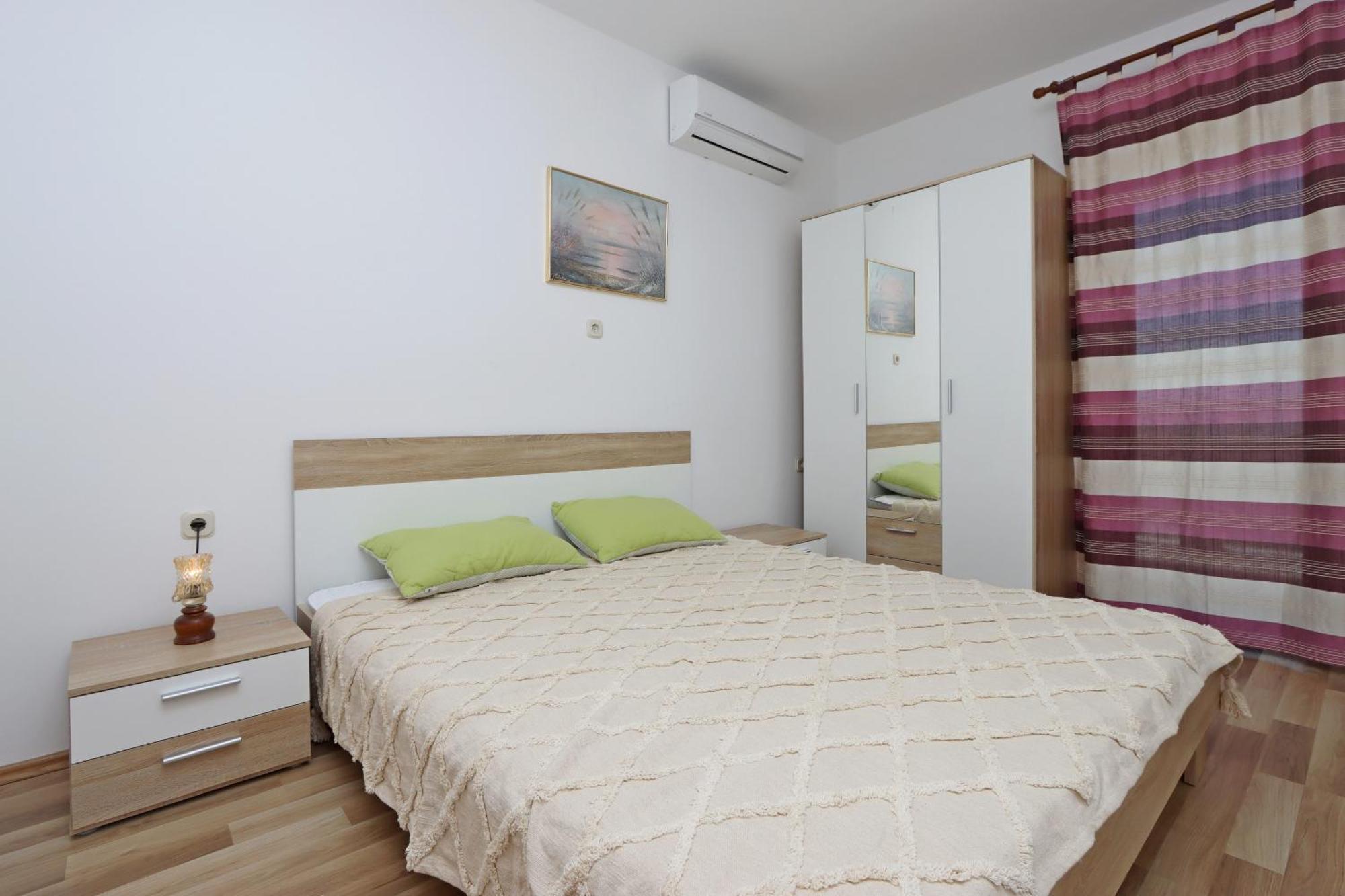 Apartments By The Sea Mandre, Pag - 3084 Kolan Extérieur photo