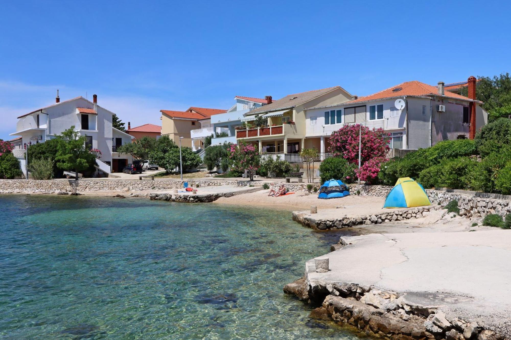 Apartments By The Sea Mandre, Pag - 3084 Kolan Extérieur photo