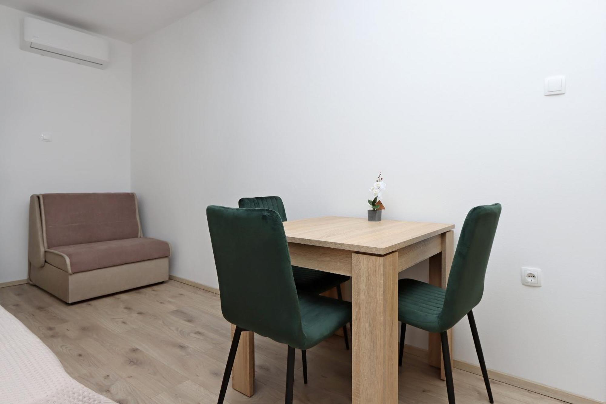 Apartments By The Sea Mandre, Pag - 3084 Kolan Chambre photo